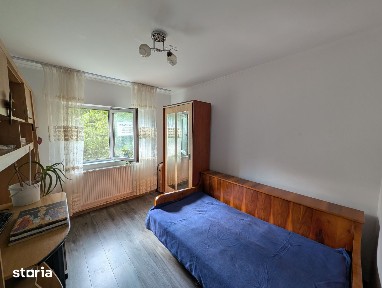 Vând apartament cu 3 camere, complet decomandat - 66 mp, Etaj 2/4