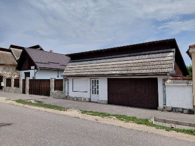 Casa de vânzare 1000mp