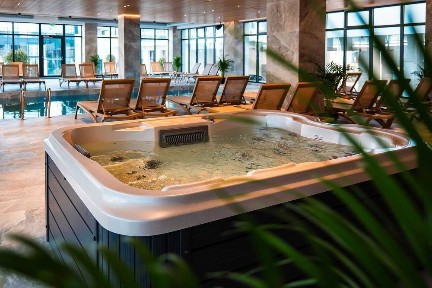 Apartament & Parcare Mamaia Nord -Alezzi Odyssey Pool,Gym& Spa-2 cam