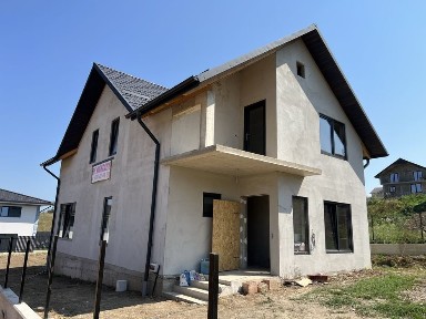 - CASA DE VANZARE - ( Dealul Sf. Petru )