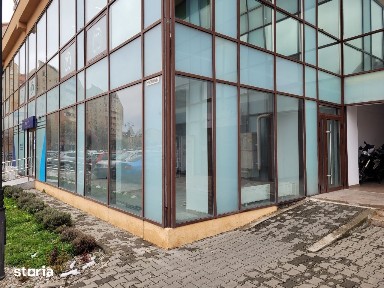 spatiu comercial 94 mp, cu vitrina, zona centrala