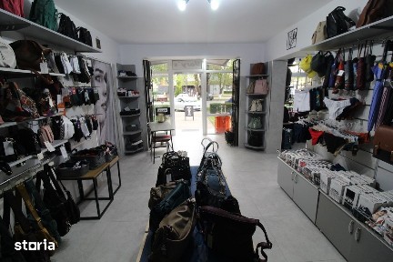 Vând spațiu comercial în Hunedoara, Central-Bd.Dacia/Supeco.