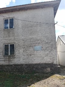 Vând casă în localitatea Albești și teren intravilan