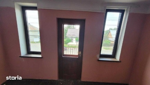 Casa de vanzare, zona centrala, cu gradina, negociabil