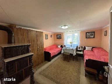 Casa Cocheta, Locuibila imediat, cu Gradina si Curte,1500mp., Com.Bir