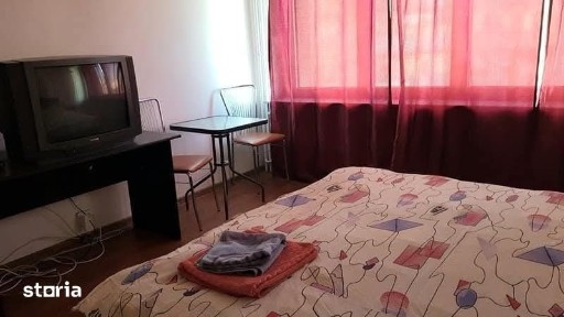 Închiriez garsoniera Sala Palatului.