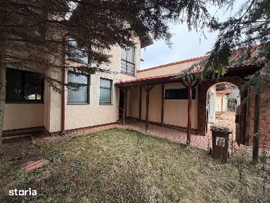 Casa de Vanzare 3 dormitoare Stefanesti Cartier Bratieni