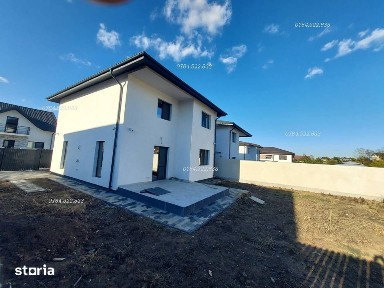De vanzare casă 4 camere GATA DE MUTAT Berceni Ilfov, central