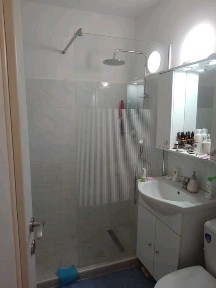 Proprietar vand apartament 2 camere semidecomandate - Brazda lui Novac