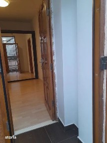 p.ta Romana/2 camere/casa la curte/birouri