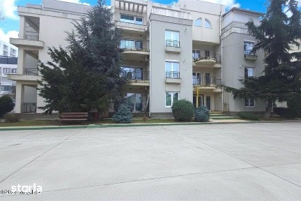 Mamaia Nord - Sea Breeze Resort, 2 camere, 81 mp utili, etaj 1, lift!