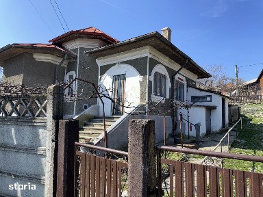 CASA 3 CAMERE+ANEXA 2 CAMERE GARAJ TEREN 2430MP BEREVOIESTI ARGES