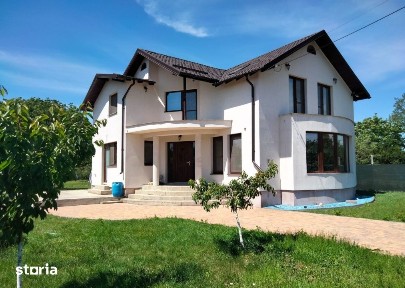 Vila cu teren 2.200 mp, sat Tariceni-comuna Șirna