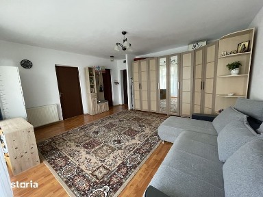 Vand apartament cu 1 camera. Suprafata utila 35,5 mp+balcon 5mp