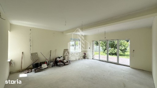 Casa individuala de vanzare cu 5 camere in Dumbravita