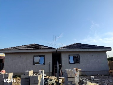 Duplex 4 camere - despartit prin CT - zona foarte buna - asfalt - posi
