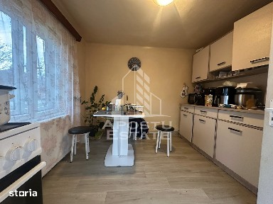 Casa individuala de vanzare, 3 camere, teren 933 mp, Utvin, Timis