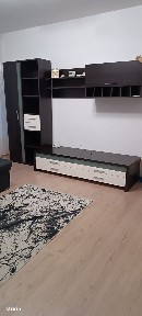 Garsonieră modernă de închiriat cu balcon