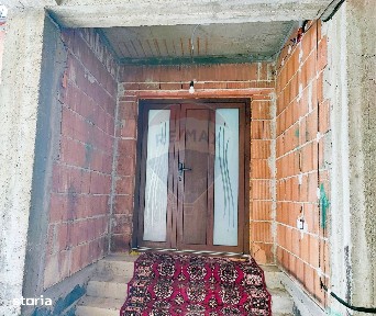 Casă/vilă spațioasă, centrală în Săliște, structură S+P+E+M