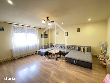 Casa de vanzare in Sibiu, 240 mp utili + 2 garaje, zona Sura Mare
