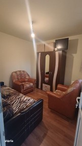 Vând casa la intrarea in Smeura,la un 1km de sensul giratoriu Triva