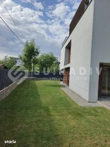 Casa tip duplex, pet friendly, garaj, curte de 300 mp- Europa