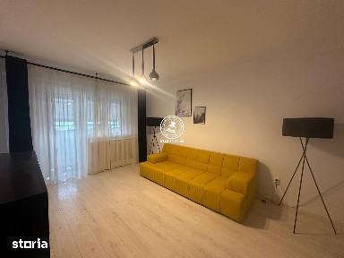 Apartament 4 camere de vanzare, Copou