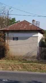 Casa batraneasca demolabila cu teren 2000m2 deschidere 16 ml. la sosea