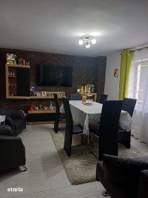 Casa de vanzare 5 camere Moinesti