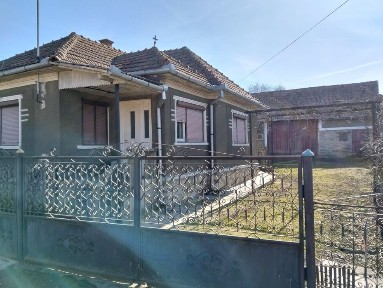 Salaj, Petrindu