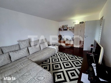 Apartament 3 camere decomnadat de vanzare 72 mp balcon 7 mp
