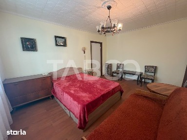 Apartament 2 camere semidecomandat 40 mp utili + balcon 5 mp etaj 2