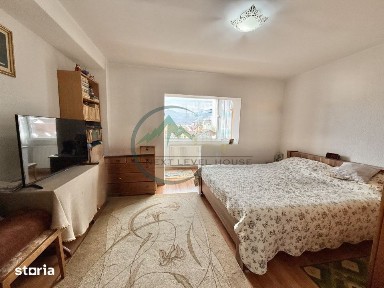 Apartament 3 camere, intrare Racadau