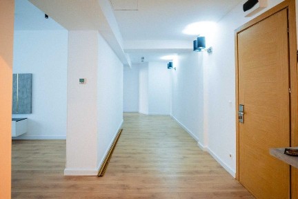 Apartament 3 camere - RIN - renovat nou - 85mp - Hotel