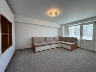 Apartament ultracentral de vanzare 4 camere, decomandat, Costaforu