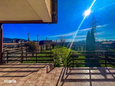 Casa tip duplex Ghimbav