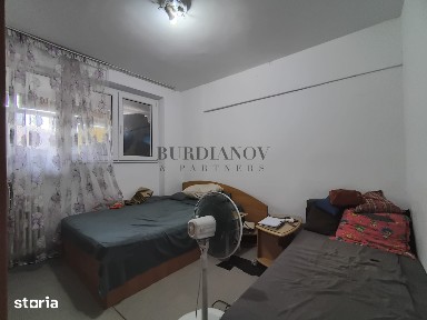 Apartament 3 camere strada Ion Berindei 11 decomandat