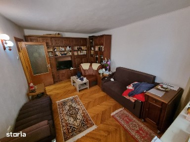 Apartament decomandat 3 cametre zona Casa de Cultura