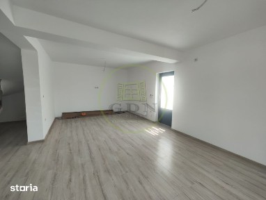 Casa 4 camere, teren 242 mp, localitatea Preajba, zona Selgros.