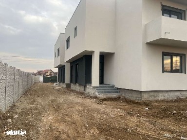 Casa p+1 la cheie Simnicul de sus