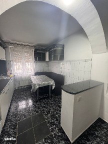 Apartament 3 camere / etaj 3 / Botizului