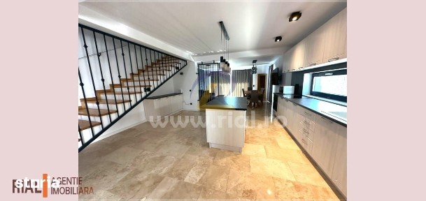 Duplex 3 dormitoare de inchiriat | MEDIAS