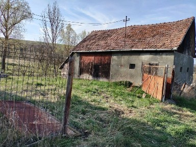 Vând casă în comuna Cornești sat lujerdiu judetul Cluj Napoca