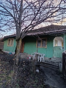 Vând casă bătrânească,Nucsoara de jos,Prahova