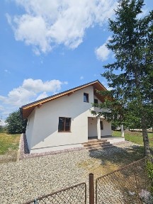 Vând casă nouă în Zănești