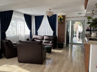 Vilade inchiriat termen lung cu piscina si sauna Busteni PH