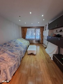 De inchiriat apartament cu 3 camere, decomandat, 2 bai si balcon