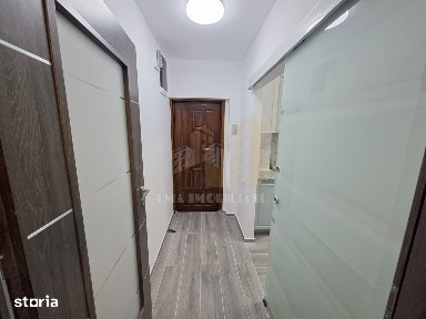 Apartament 2 camere renovat mobilat 2026 Astra Brasov