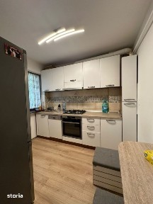 Apartament 4 camere, 65 mp, zona Sasar