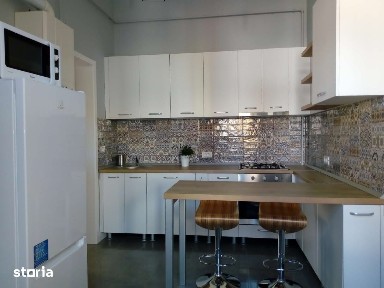 Proprietar închiriez apartament cu 2 camere în zona ultracentrala